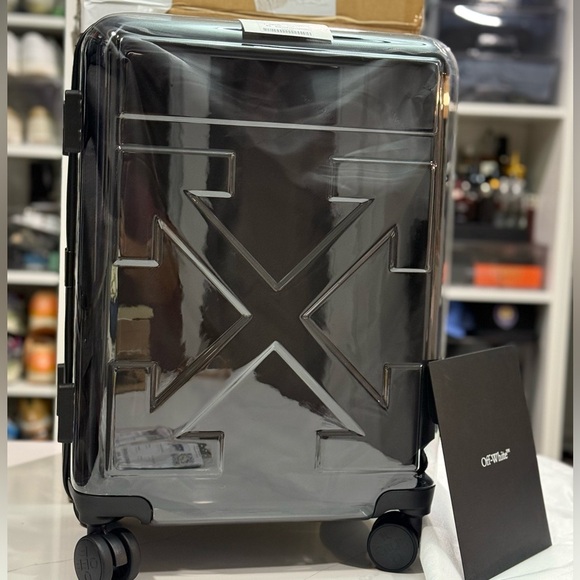 Off-White Clear Trolley carry on - w/stickers Brand New! - Picture 1 of 16